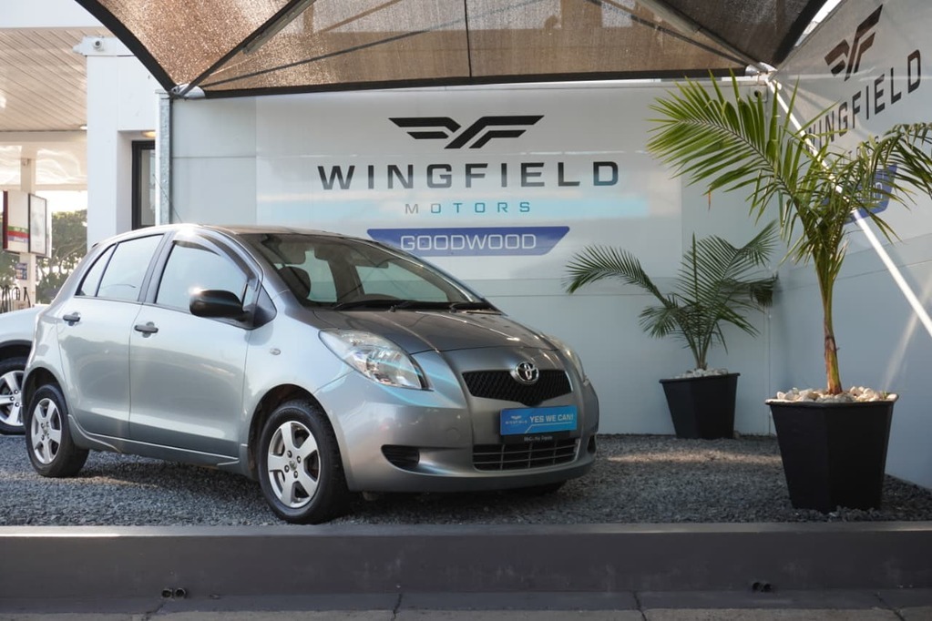 2006 TOYOTA YARIS, Silver, 165678Kms, Manual, Hatchback, Petrol, R89 995, Goodwood