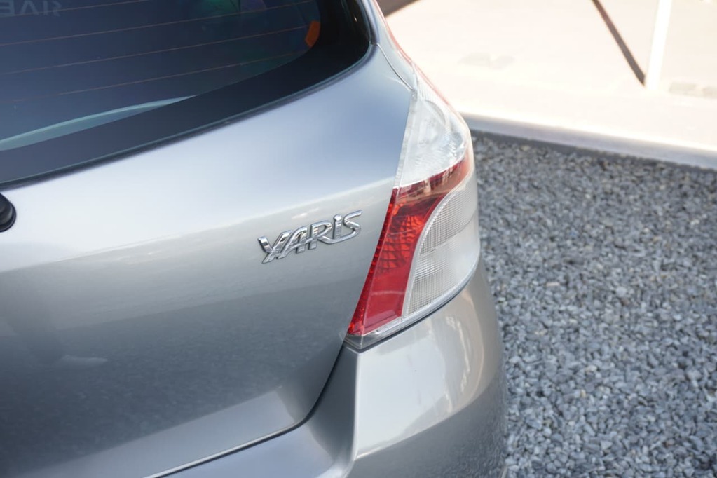 2006 TOYOTA YARIS, Silver, 165678Kms, Manual, Hatchback, Petrol, R89 995, Goodwood