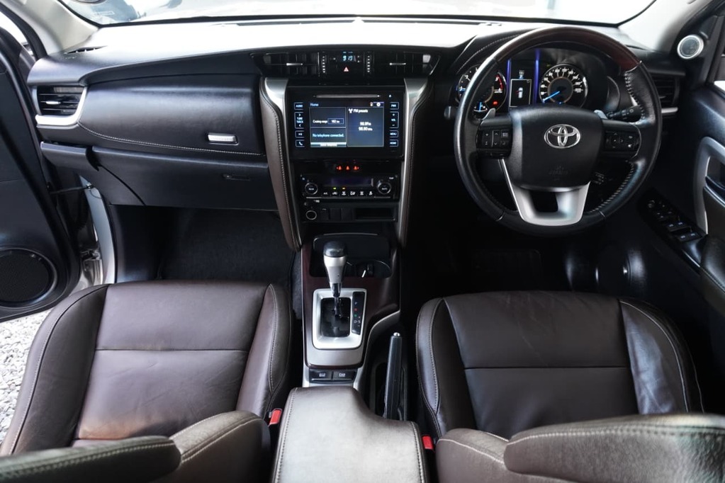 2018 TOYOTA FORTUNER, Silver, 105075Kms, Automatic, SUV, Diesel, R419 995, Goodwood