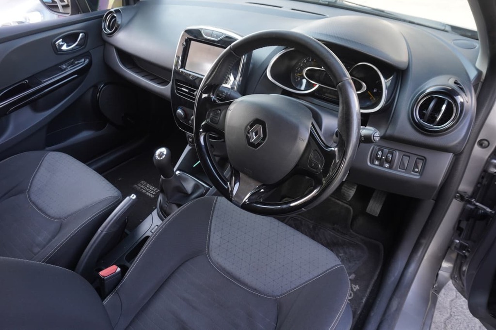 2014 RENAULT CLIO IV, Sea grey, 155833Kms, Manual, Hatchback, Petrol, R114 995, Wingfield Motors Goodwood