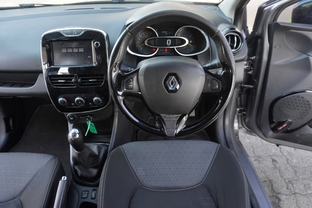 2014 RENAULT CLIO IV, Sea grey, 155833Kms, Manual, Hatchback, Petrol, R114 995, Wingfield Motors Goodwood