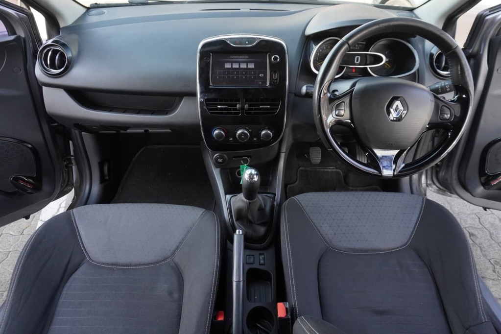 2014 RENAULT CLIO IV, Sea grey, 155833Kms, Manual, Hatchback, Petrol, R114 995, Wingfield Motors Goodwood