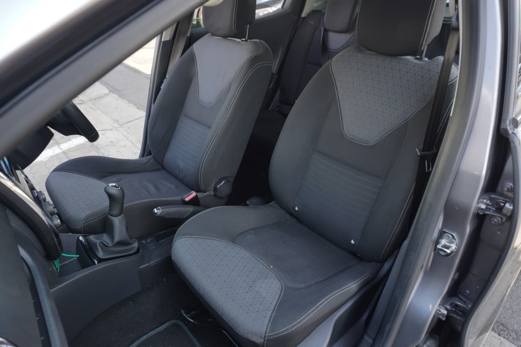 2014 RENAULT CLIO IV, Sea grey, 155833Kms, Manual, Hatchback, Petrol, R114 995, Wingfield Motors Goodwood