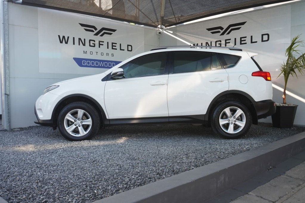 2013 TOYOTA RAV 4, White, 162200Kms, Manual, SUV, Petrol, R179 995, Goodwood