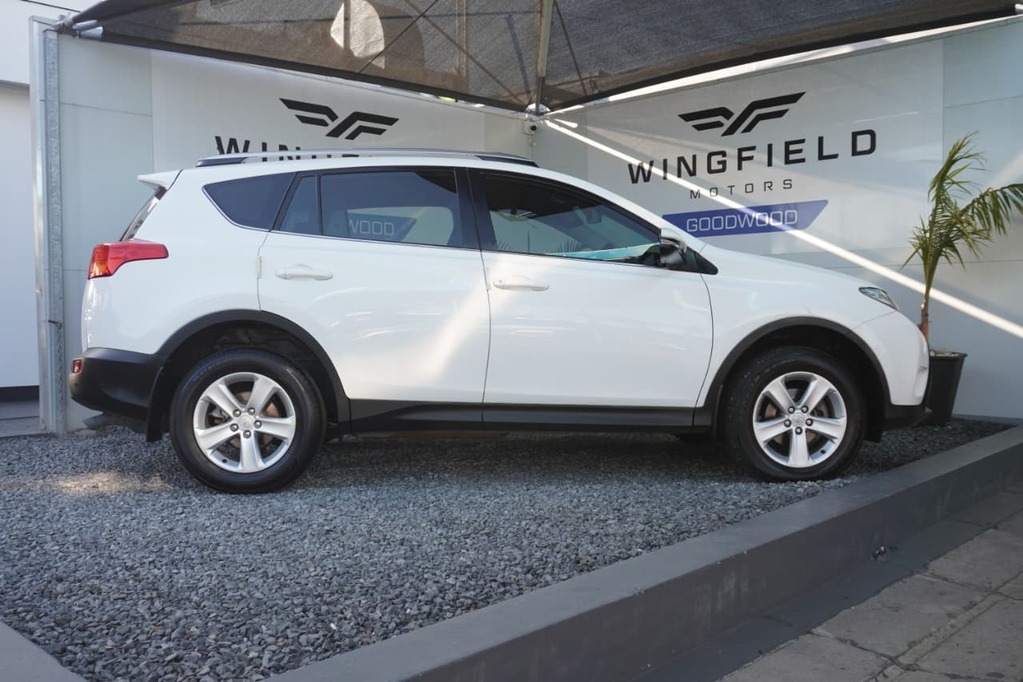 2013 TOYOTA RAV 4, White, 162200Kms, Manual, SUV, Petrol, R179 995, Goodwood