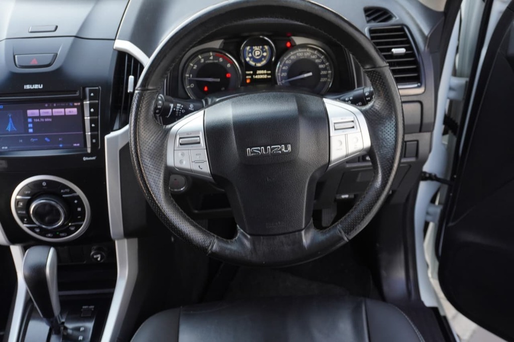 2018 ISUZU MU-X, White, 143280Kms, Automatic, SUV, Diesel, R349 995, Wingfield Motors Goodwood