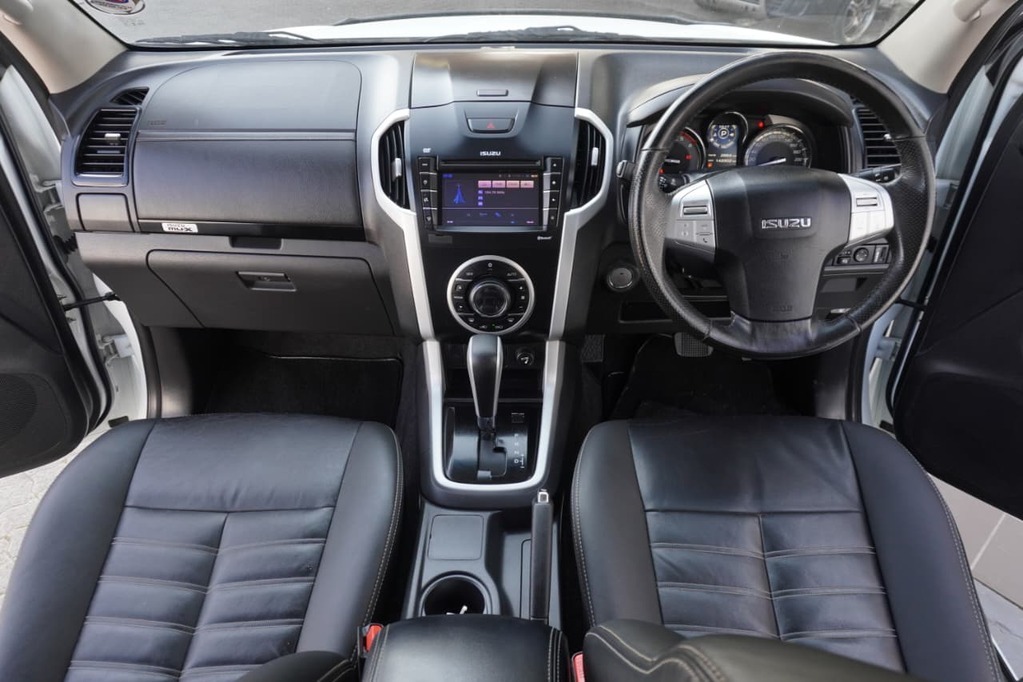 2018 ISUZU MU-X, White, 143280Kms, Automatic, SUV, Diesel, R349 995, Wingfield Motors Goodwood