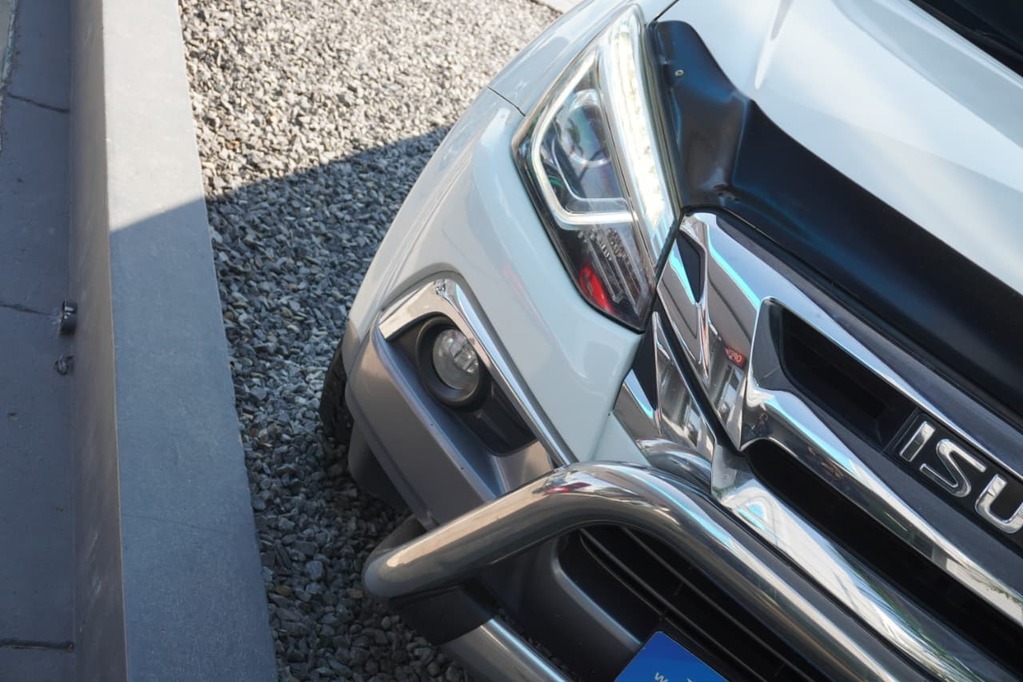 2018 ISUZU MU-X, White, 143280Kms, Automatic, SUV, Diesel, R349 995, Wingfield Motors Goodwood