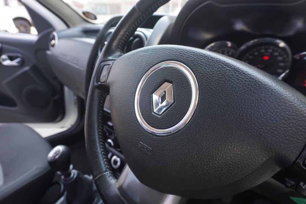 2016 RENAULT DUSTER, White, 142000Kms, Manual, SUV, Diesel, R149 995, Wingfield Motors Goodwood