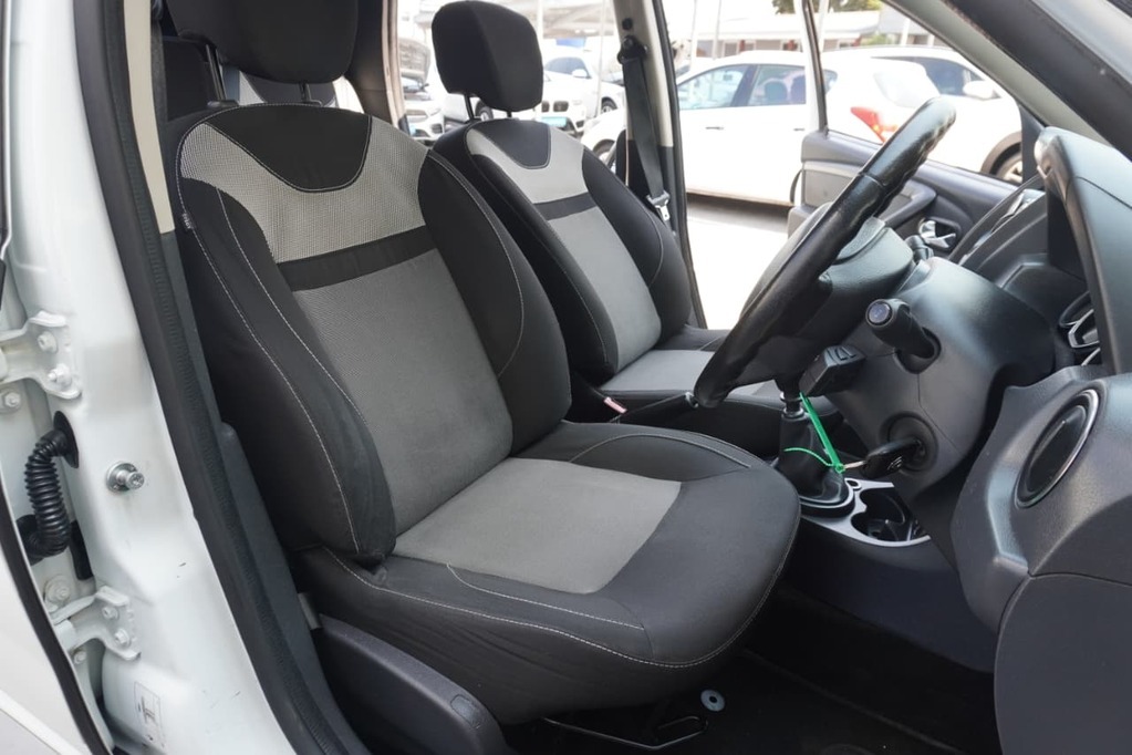 2016 RENAULT DUSTER, White, 142000Kms, Manual, SUV, Diesel, R149 995, Wingfield Motors Goodwood