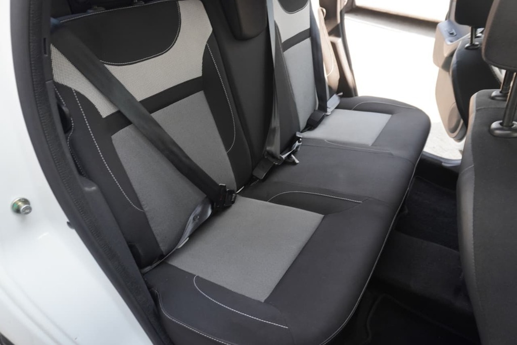 2016 RENAULT DUSTER, White, 142000Kms, Manual, SUV, Diesel, R149 995, Wingfield Motors Goodwood