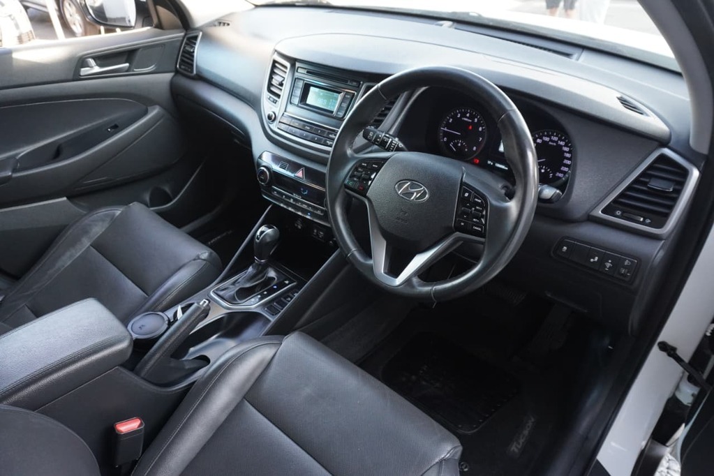 2016 HYUNDAI TUCSON, White, 135781Kms, Automatic, SUV, Petrol, R229 995, Wingfield Motors Goodwood