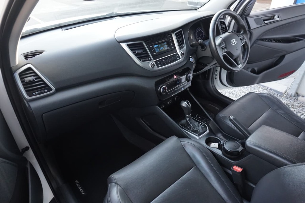 2016 HYUNDAI TUCSON, White, 135781Kms, Automatic, SUV, Petrol, R229 995, Wingfield Motors Goodwood