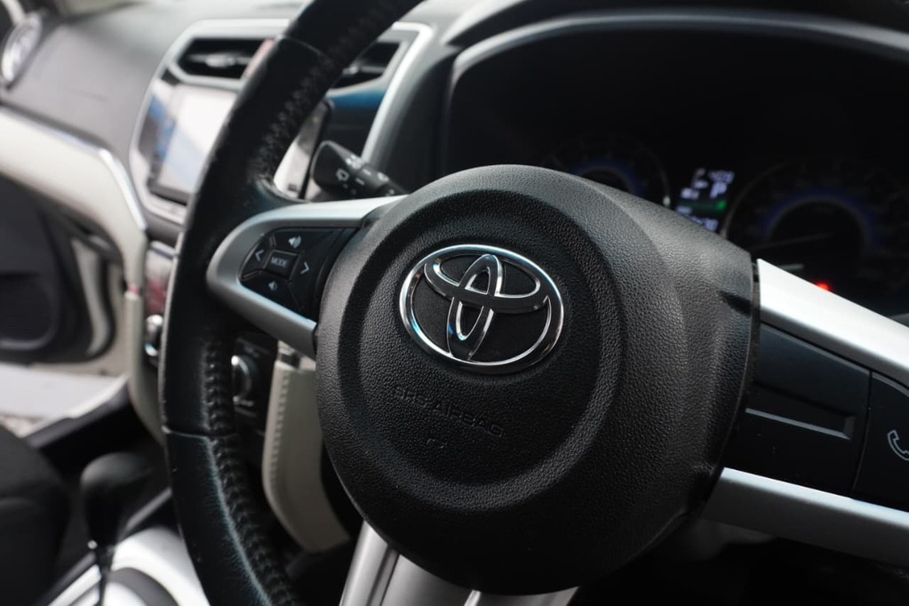 2019 TOYOTA RUSH, White, 122430Kms, Automatic, SUV, Petrol, R219 995, Wingfield Motors Goodwood