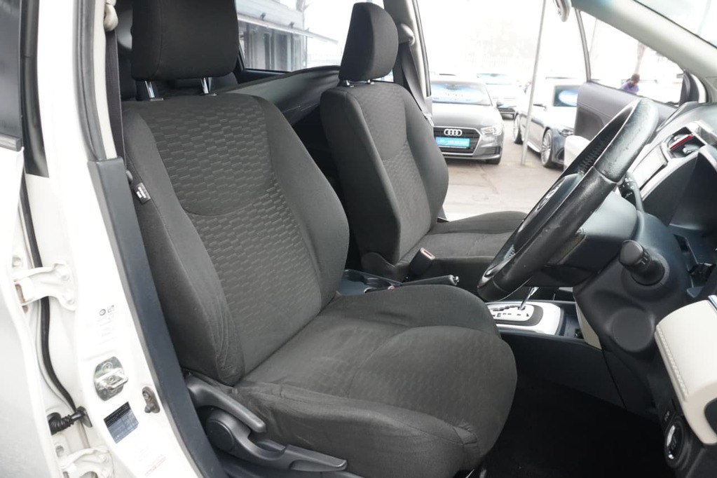 2019 TOYOTA RUSH, White, 122430Kms, Automatic, SUV, Petrol, R219 995, Wingfield Motors Goodwood