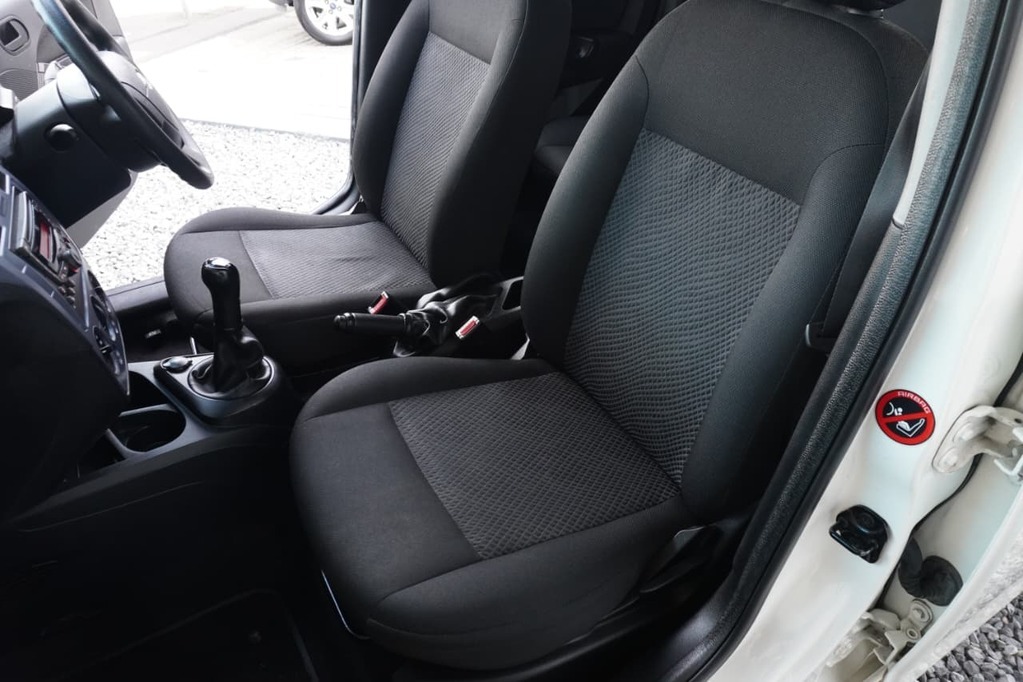 2015 FORD FIGO, White, 127442Kms, Manual, Hatchback, Petrol, R95 995, Wingfield Motors Goodwood