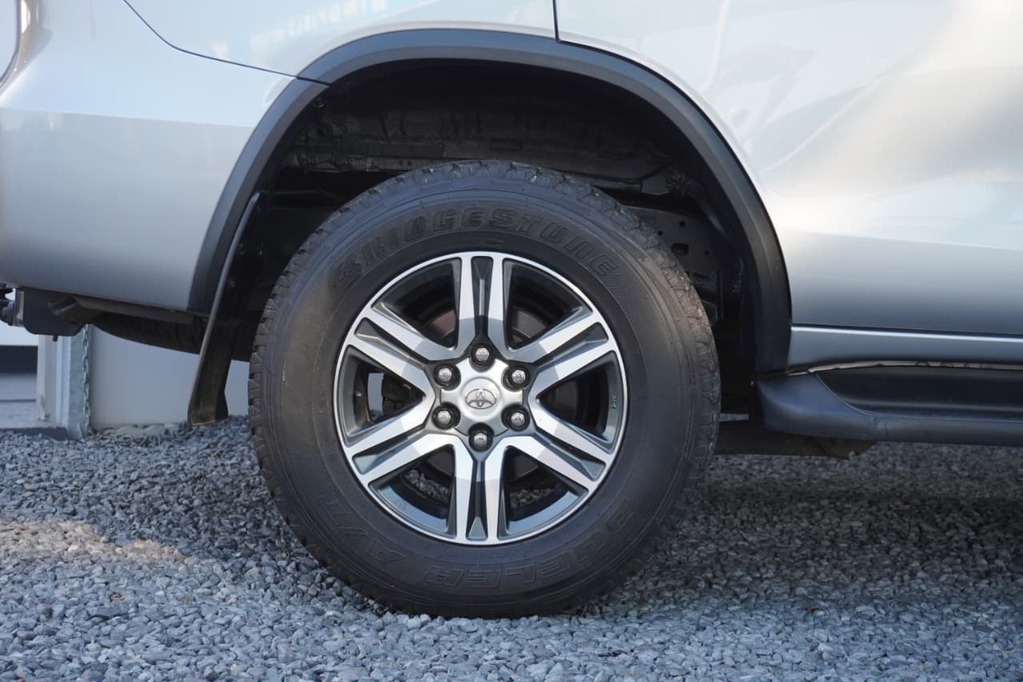 2017 TOYOTA FORTUNER, Silver, 163456Kms, Manual, SUV, Diesel, R369 995, Wingfield Motors Goodwood