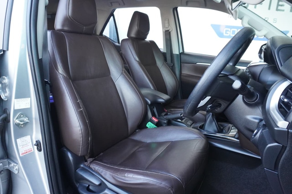 2017 TOYOTA FORTUNER, Silver, 163456Kms, Manual, SUV, Diesel, R369 995, Wingfield Motors Goodwood