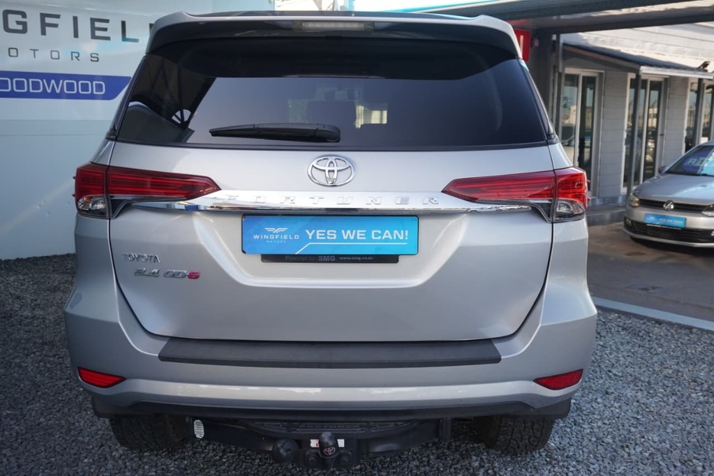 2017 TOYOTA FORTUNER, Silver, 163456Kms, Manual, SUV, Diesel, R369 995, Wingfield Motors Goodwood