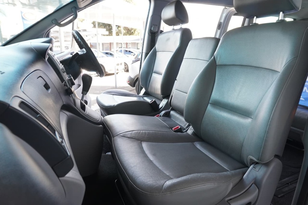 2015 HYUNDAI H-1, White, 109904Kms, Automatic, Commercial, Diesel, R319 995, Wingfield Motors Goodwood