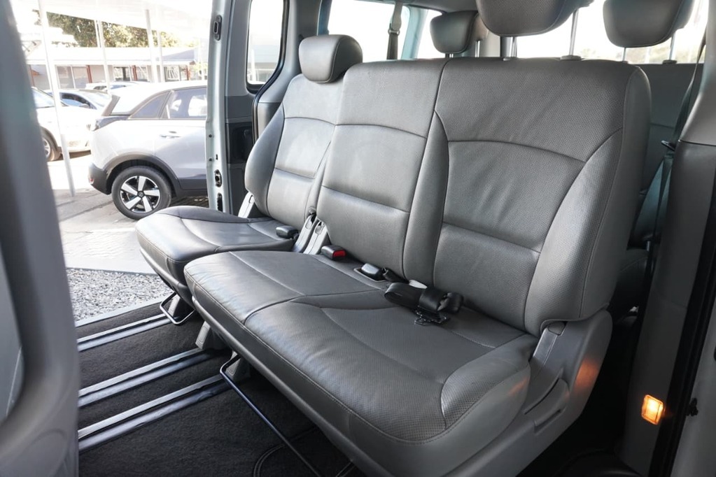 2015 HYUNDAI H-1, White, 109904Kms, Automatic, Commercial, Diesel, R319 995, Wingfield Motors Goodwood