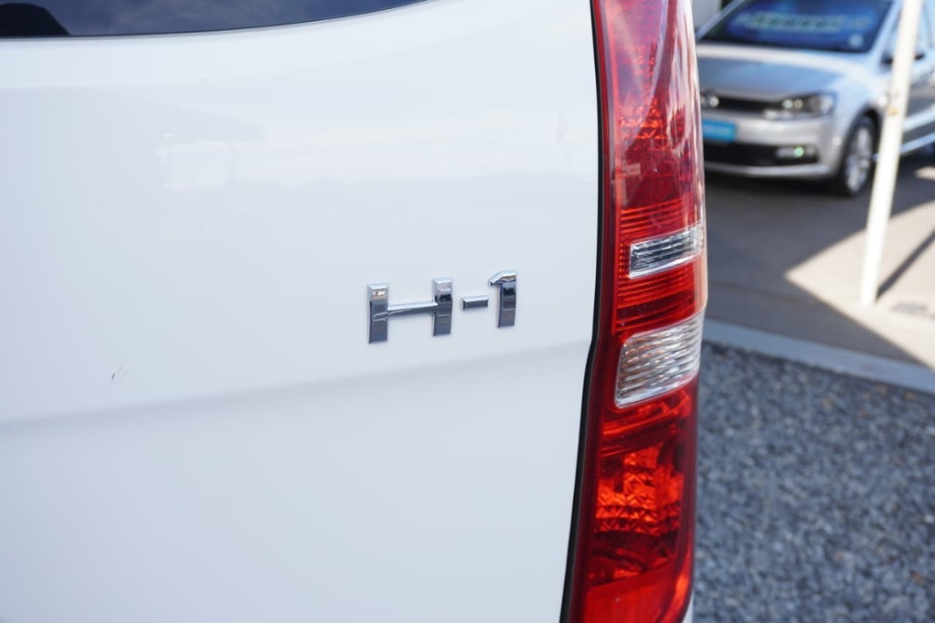 2015 HYUNDAI H-1, White, 109904Kms, Automatic, Commercial, Diesel, R319 995, Wingfield Motors Goodwood