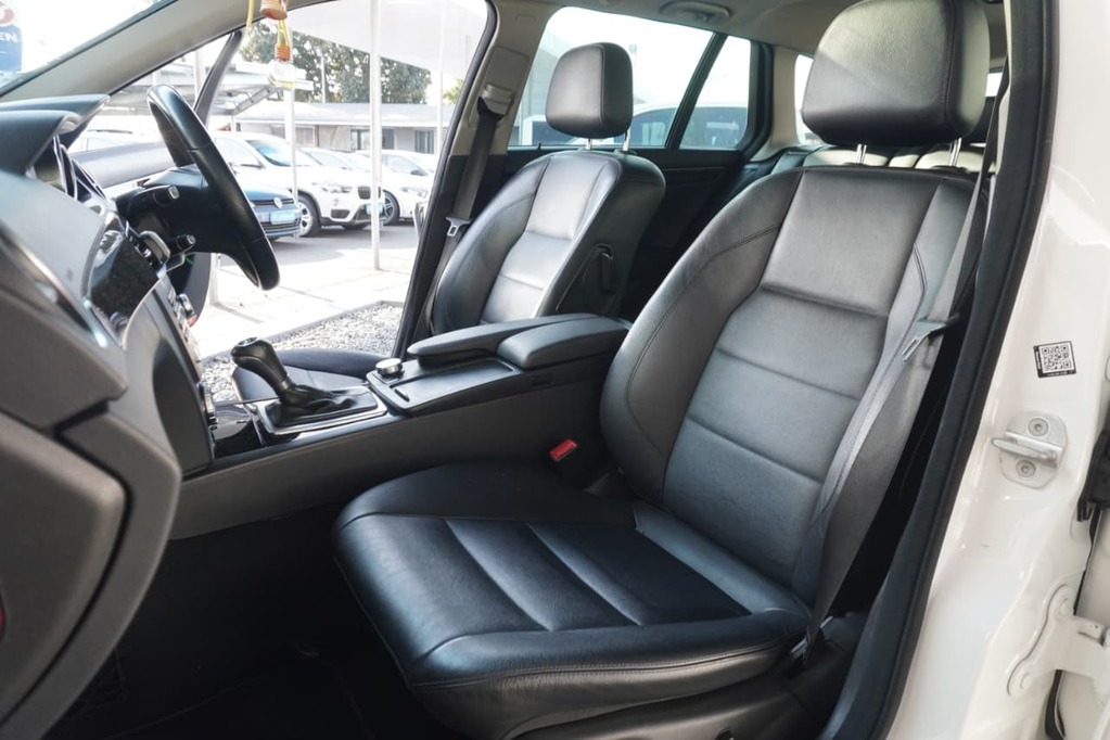 2013 MERCEDES-BENZ C CLASS ESTATE, White, 211168Kms, Automatic, Station Wagon, Petrol, R119 995, Wingfield Motors Goodwood