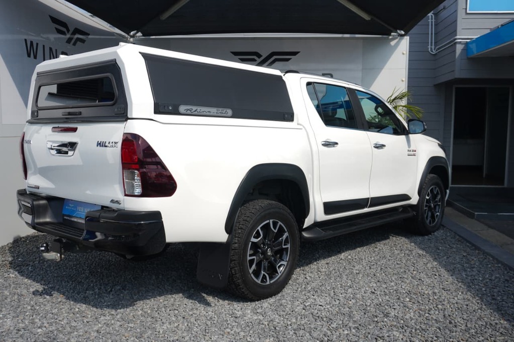 2020 TOYOTA HILUX, White, 133490Kms, Automatic, Bakkie Double Cab, Diesel, R599 995, Wingfield Motors Goodwood