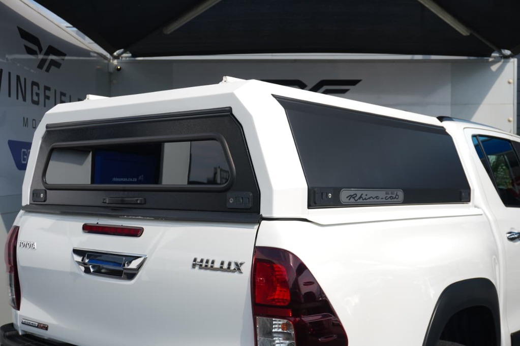 2020 TOYOTA HILUX, White, 133490Kms, Automatic, Bakkie Double Cab, Diesel, R599 995, Wingfield Motors Goodwood
