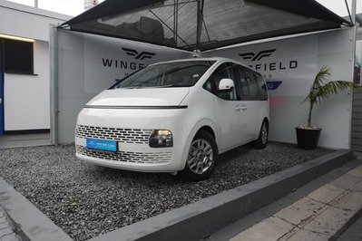 2024 HYUNDAI STARIA STARIA 2.2D EXECUTIVE A/T, 49457 Kms, Automatic, Diesel, R629 995, available in Wingfield Motors Goodwood
