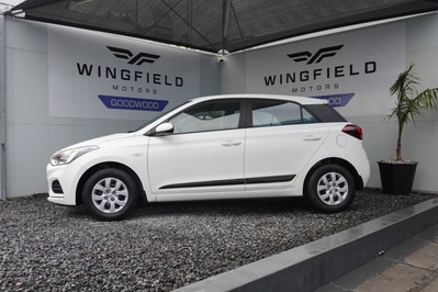 2021 HYUNDAI i20, White, 93293Kms, Manual, Hatchback, Petrol, R179 995, Wingfield Motors Goodwood