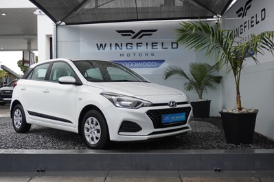 2021 HYUNDAI i20, White, 93293Kms, Manual, Hatchback, Petrol, R179 995, Wingfield Motors Goodwood