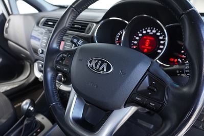 2016 KIA RIO, White, 93927Kms, Automatic, Sedan, Petrol, R154 995, Wingfield Motors Goodwood