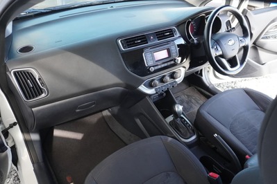 2016 KIA RIO, White, 93927Kms, Automatic, Sedan, Petrol, R154 995, Wingfield Motors Goodwood