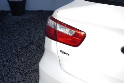 2016 KIA RIO, White, 93927Kms, Automatic, Sedan, Petrol, R154 995, Wingfield Motors Goodwood