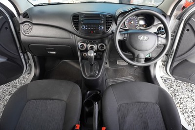 2015 HYUNDAI i10, Silver, 66927Kms, Automatic, Hatchback, Petrol, R115 995, Wingfield Motors Goodwood