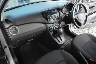2015 HYUNDAI i10, Silver, 66927Kms, Automatic, Hatchback, Petrol, R115 995, Wingfield Motors Goodwood