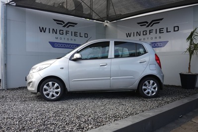 2015 HYUNDAI i10, Silver, 66927Kms, Automatic, Hatchback, Petrol, R115 995, Wingfield Motors Goodwood