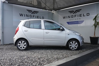 2015 HYUNDAI i10, Silver, 66927Kms, Automatic, Hatchback, Petrol, R115 995, Wingfield Motors Goodwood