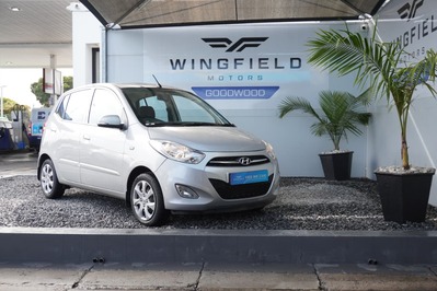 2015 HYUNDAI i10, Silver, 66927Kms, Automatic, Hatchback, Petrol, R115 995, Wingfield Motors Goodwood