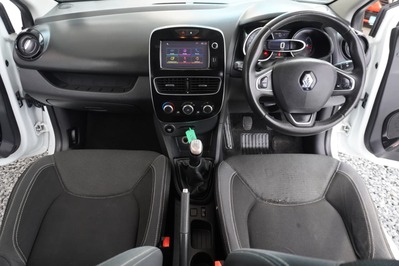 2018 RENAULT CLIO IV, White, 145000Kms, Manual, Hatchback, Petrol, R114 995, Wingfield Motors Goodwood