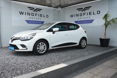 2018 RENAULT CLIO IV, White, 145000Kms, Manual, Hatchback, Petrol, R114 995, Wingfield Motors Goodwood