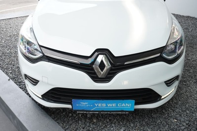 2018 RENAULT CLIO IV, White, 145000Kms, Manual, Hatchback, Petrol, R114 995, Wingfield Motors Goodwood
