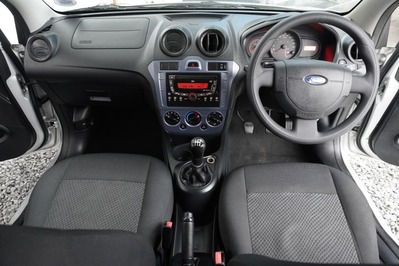 2014 FORD FIGO, Silver, 132789Kms, Manual, Hatchback, Petrol, R89 995, Wingfield Motors (Pty) Ltd - Goodwood