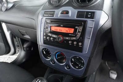 2014 FORD FIGO, Silver, 132789Kms, Manual, Hatchback, Petrol, R89 995, Wingfield Motors (Pty) Ltd - Goodwood