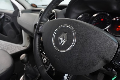 2015 RENAULT DUSTER, White, 113300Kms, Manual, SUV, Diesel, R149 995, Wingfield Motors Goodwood