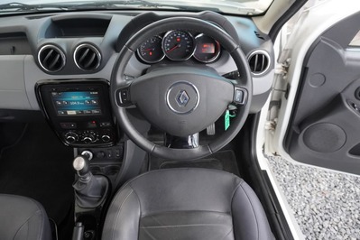 2015 RENAULT DUSTER, White, 113300Kms, Manual, SUV, Diesel, R149 995, Wingfield Motors Goodwood