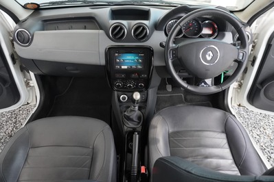 2015 RENAULT DUSTER, White, 113300Kms, Manual, SUV, Diesel, R149 995, Wingfield Motors Goodwood