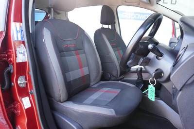 2019 RENAULT SANDERO, Burgundy, 132000Kms, Manual, Hatchback, Petrol, R109 995, Wingfield Motors Goodwood
