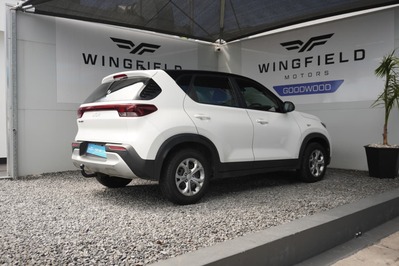 2022 KIA SONET, White, 155000Kms, Manual, SUV, Petrol, R189 995, Wingfield Motors Goodwood